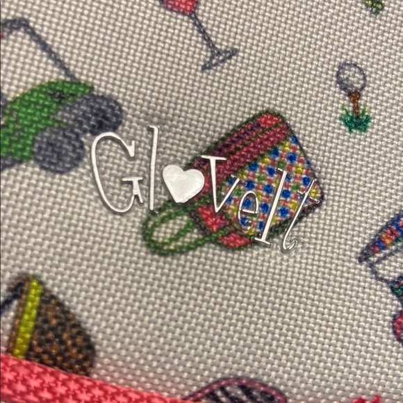 Stylish athletic shoe bag. Golf related images throughout​ - Picture 2 of 5